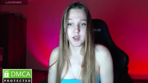 Kristi your good friend with benefits online show from 11/12/25, 04:51