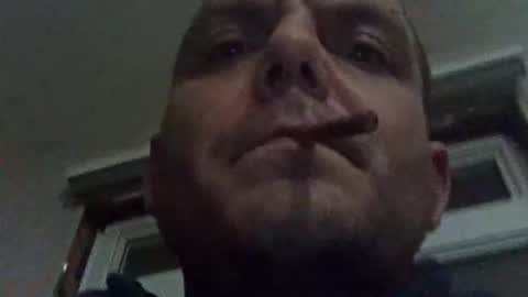 Snapshot of aserpente chatting on 12/21/25, 07:37 aserpente online show from 12/21/25, 07:37