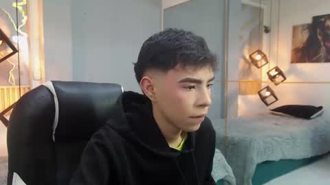 ash_kai online show from 07/05/26, 08:16