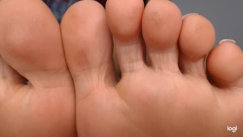 Snapshot of ash_nicefeet chatting on 02/13/25, 05:05 ashley online show from 02/13/25, 05:05