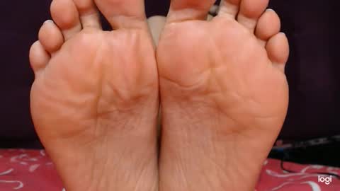 Snapshot of ash_nicefeet chatting on 10/06/25, 03:04 ashley online show from 10/06/25, 03:04