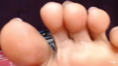 Snapshot of ash_nicefeet chatting on 10/08/25, 03:37 ashley online show from 10/08/25, 03:37