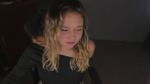 Snapshot of ash_smith1 chatting on 01/10/25, 10:25 ash_smith1 online show from 01/10/25, 10:25