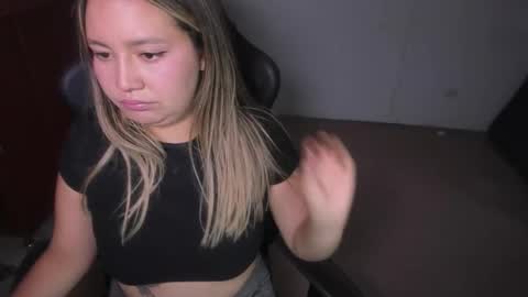 Snapshot of ash_smith1 chatting on 11/12/25, 09:58 ash_smith1 online show from 11/12/25, 09:58