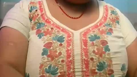 Snapshot of asha3388 chatting on 12/21/25, 07:26 SONI online show from 12/21/25, 07:26