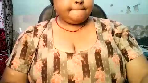 Snapshot of asha3388 chatting on 07/07/26, 06:05 SONI online show from 07/07/26, 06:05