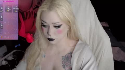 Snapshot of asha_nekooo chatting on 05/14/26, 10:49 Sasha next stream December 4st at 0000- 0030 am German time online show from 05/14/26, 10:49