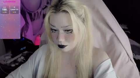 Snapshot of asha_nekooo chatting on 06/14/26, 10:34 Sasha next stream December 4st at 0000- 0030 am German time online show from 06/14/26, 10:34