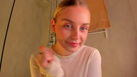 your pretty Ashley online show from 06/16/26, 07:16