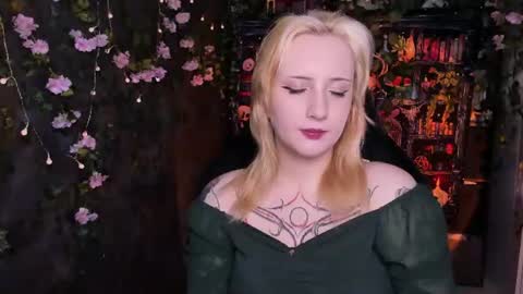 Snapshot of asheluck chatting on 06/11/26, 06:11 AshleyAshe online show from 06/11/26, 06:11