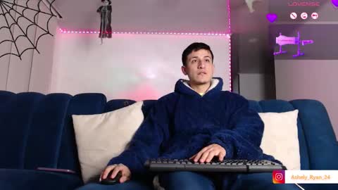 Snapshot of ashely_ryan24 chatting on 10/29/25, 10:55 Ashley And Ryan online show from 10/29/25, 10:55