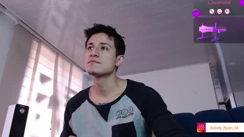 Snapshot of ashely_ryan24 chatting on 11/09/25, 08:29 Ashley And Ryan online show from 11/09/25, 08:29