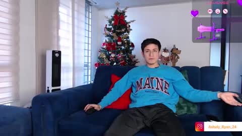 Snapshot of ashely_ryan24 chatting on 11/20/25, 09:58 Ashley And Ryan online show from 11/20/25, 09:58