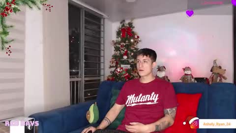 Snapshot of ashely_ryan24 chatting on 12/23/25, 12:30 Ashley And Ryan online show from 12/23/25, 12:30