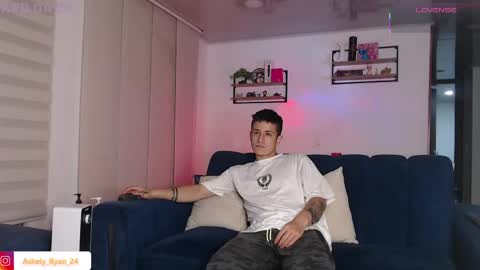 Snapshot of ashely_ryan24 chatting on 04/23/26, 11:18 Ashley And Ryan online show from 04/23/26, 11:18