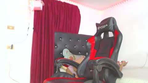 ashelyhots9inches online show from 04/30/26, 04:24