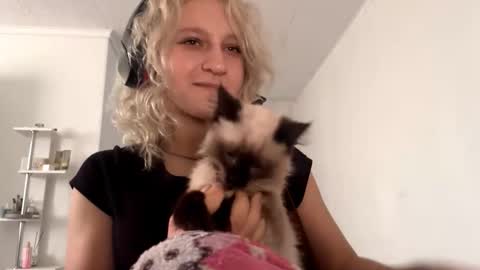 July online show from 11/28/25, 07:00