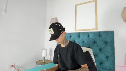 Snapshot of asher_lux chatting on 07/18/26, 07:39 Asher online show from 07/18/26, 07:39