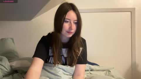 Snapshot of ashisscene chatting on 09/30/25, 02:22 ash 3 online show from 09/30/25, 02:22