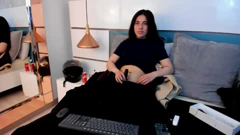 Ashkoreh online show from 04/17/26, 03:37