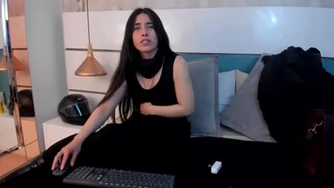 Snapshot of ashkoreh chatting on 07/04/26, 10:05 Ashkoreh online show from 07/04/26, 10:05