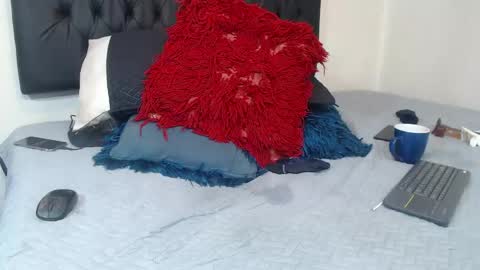 ashleey_thompson online show from 04/16/26, 10:45