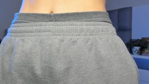 Carolina  online show from 12/29/24, 12:41