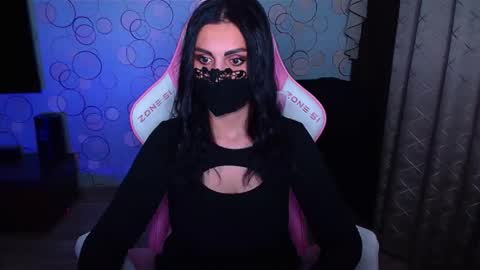   Yasmina   online show from 11/08/25, 04:01