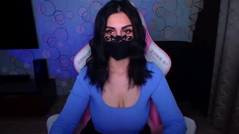   Yasmina   online show from 12/20/25, 04:19