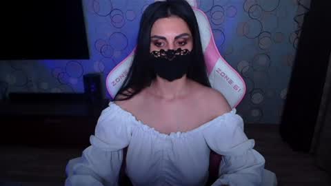   Yasmina   online show from 07/10/26, 04:39