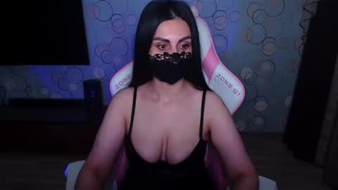   Yasmina   online show from 07/12/26, 03:41