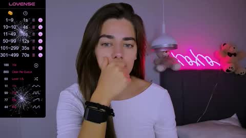 Snapshot of ashley__jess chatting on 11/17/25, 09:26 Ashley online show from 11/17/25, 09:26