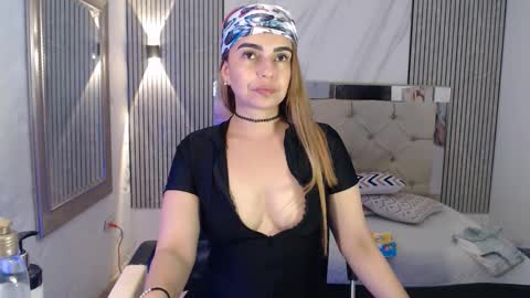 ashley__tylor online show from 01/05/26, 10:35
