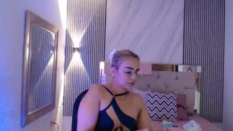 ashley__tylor online show from 02/24/26, 01:03