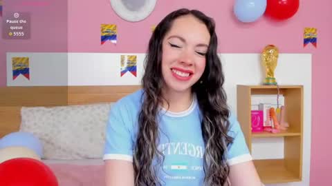 Snapshot of ashley_benoit chatting on 07/11/26, 01:58 Ashley online show from 07/11/26, 01:58