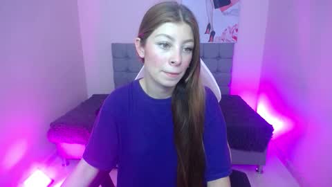 Snapshot of ashley_benson_x chatting on 02/16/26, 06:59 Ashley online show from 02/16/26, 06:59