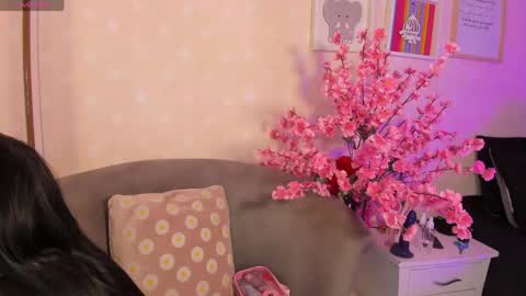 Snapshot of ashley_blum_ chatting on 04/23/26, 11:42 ashley_blum_ online show from 04/23/26, 11:42