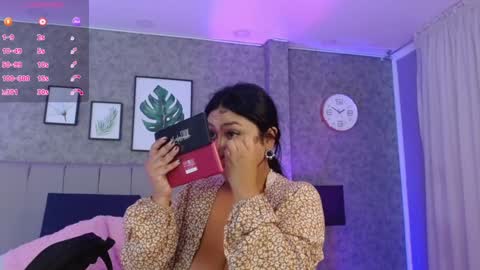 Snapshot of ashley_bruche chatting on 01/07/25, 12:20 Ashleyy online show from 01/07/25, 12:20