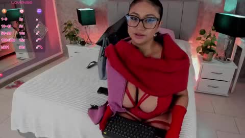 Snapshot of ashley_bruche chatting on 02/19/25, 12:00 Ashleyy online show from 02/19/25, 12:00