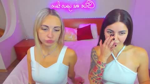 Snapshot of ashley_crashly chatting on 09/25/25, 07:56 Alina online show from 09/25/25, 07:56