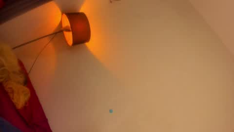Snapshot of ashley_cummer chatting on 06/19/26, 12:20 ashley_cummer online show from 06/19/26, 12:20