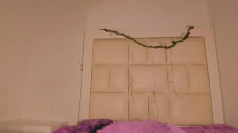 Snapshot of ashley_js chatting on 10/16/25, 03:02 ashley_js online show from 10/16/25, 03:02