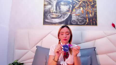 Snapshot of ashley_miller26 chatting on 02/12/25, 11:29 ashley_miller26 online show from 02/12/25, 11:29