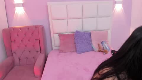 Snapshot of ashley_petit chatting on 10/09/25, 12:14 ashley_petit online show from 10/09/25, 12:14