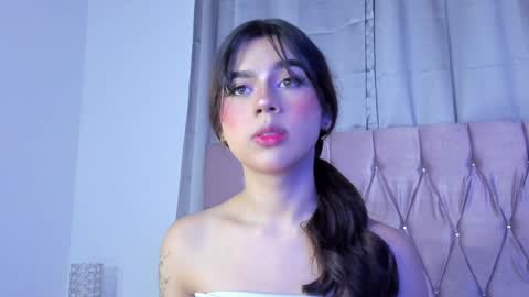 Snapshot of ashley_piinkk chatting on 01/06/25, 07:20 Ashley online show from 01/06/25, 07:20