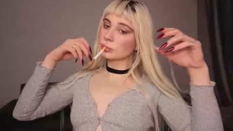 Snapshot of ashley_urban chatting on 01/09/26, 04:59 Ashley online show from 01/09/26, 04:59