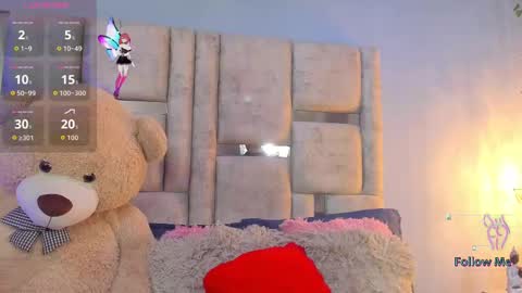 Snapshot of ashleyhiil2 chatting on 09/20/25, 02:56 AshleyHill online show from 09/20/25, 02:56