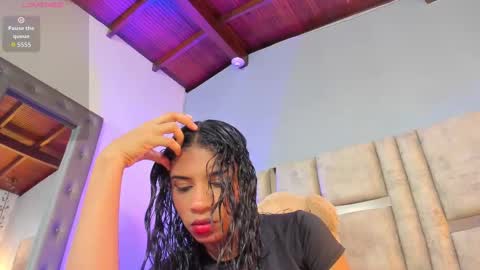 Snapshot of ashleyhiil2 chatting on 09/22/25, 03:52 AshleyHill online show from 09/22/25, 03:52