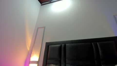 Snapshot of ashleyhiil2 chatting on 10/04/25, 04:21 AshleyHill online show from 10/04/25, 04:21