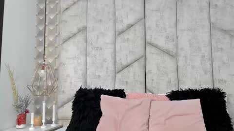 AshleyHill online show from 12/22/25, 03:36